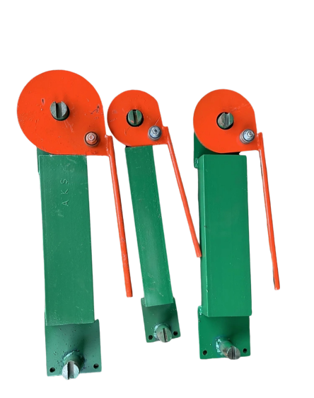 Bàn bẻ đai xây dựng 10/12